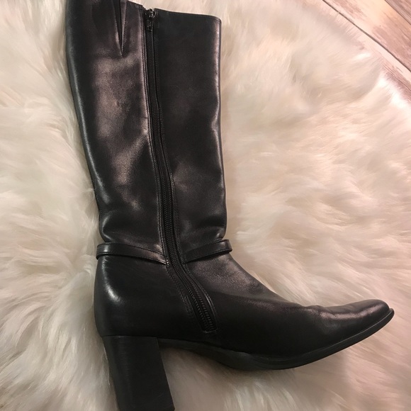 Caressa black leather boots sz6 good condition. - Picture 5 of 8